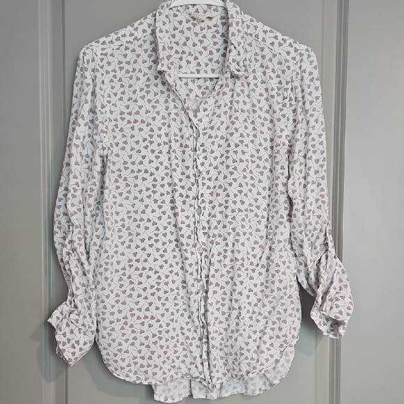 Jane and Delancey Tops - Jane And Delancey Large Heart Pattern Lightweight Casual Fall Top